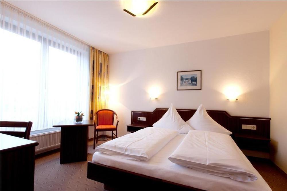 Hotel Strijewski Wolfsburg Ruang foto