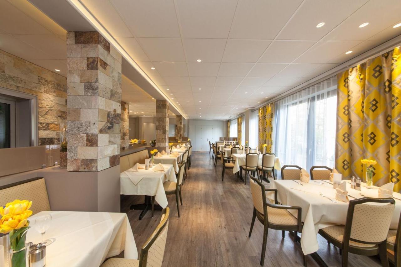Hotel Strijewski Wolfsburg Bagian luar foto