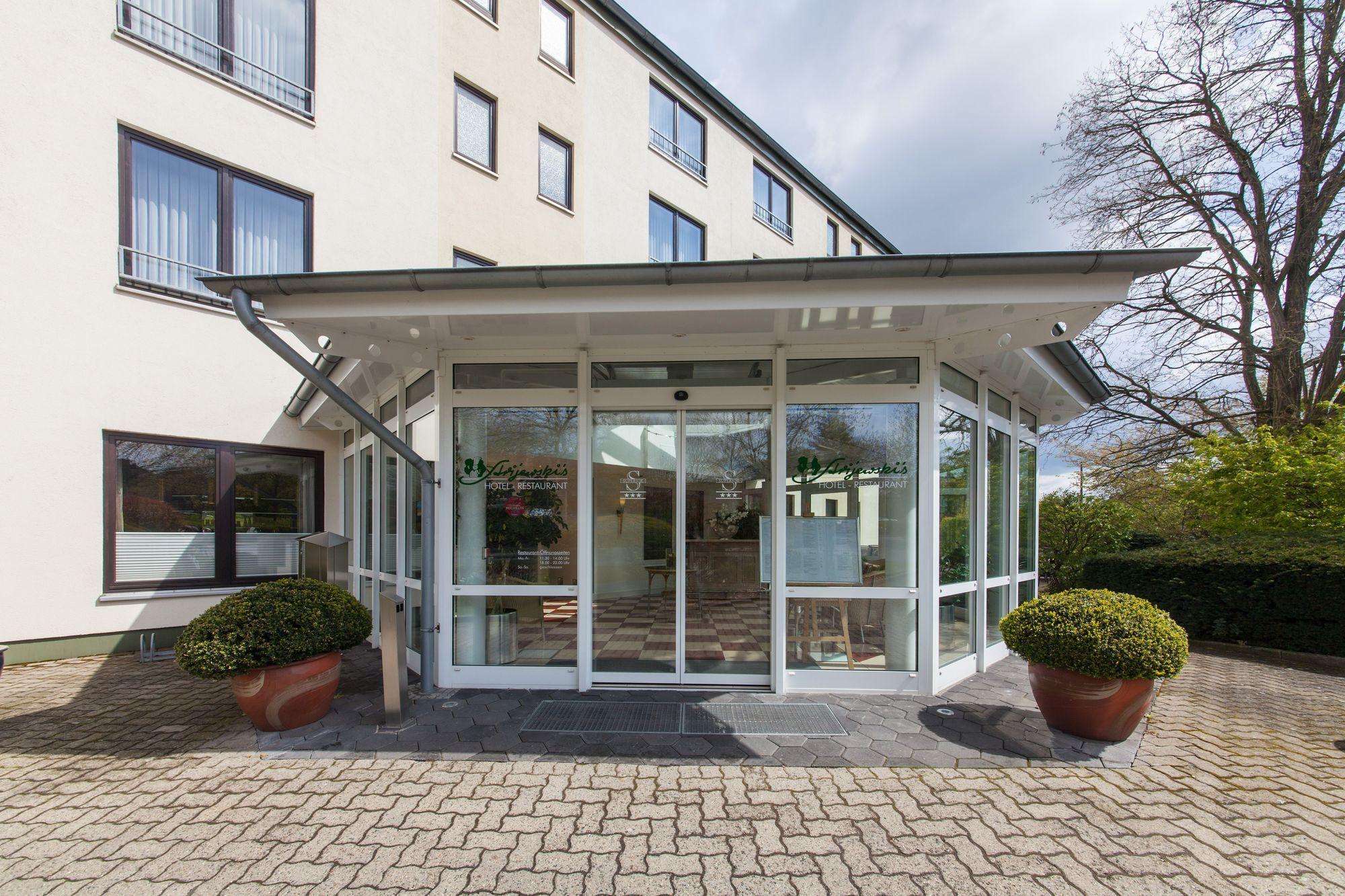Hotel Strijewski Wolfsburg Bagian luar foto