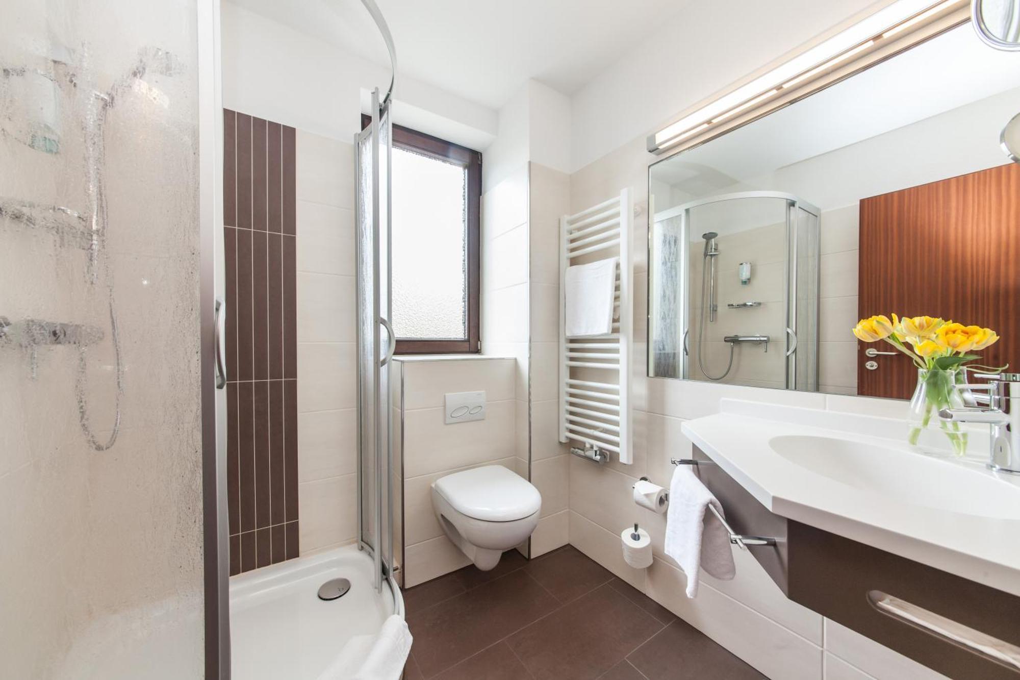 Hotel Strijewski Wolfsburg Bagian luar foto