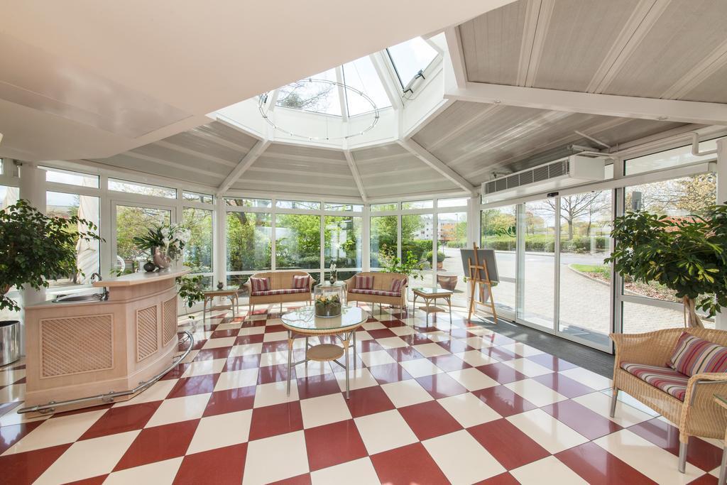 Hotel Strijewski Wolfsburg Bagian luar foto